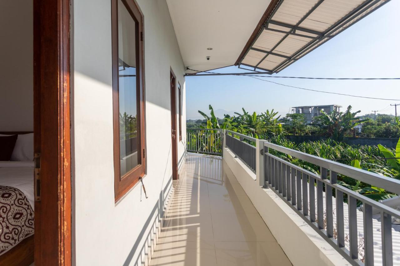 Cempaka Mas Guest House Canggu Экстерьер фото