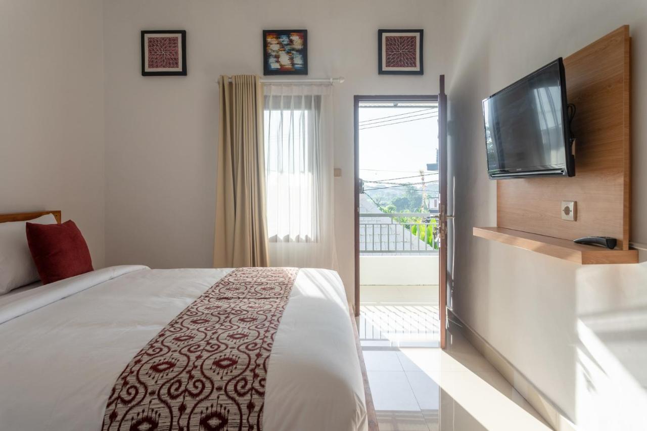 Cempaka Mas Guest House Canggu Экстерьер фото