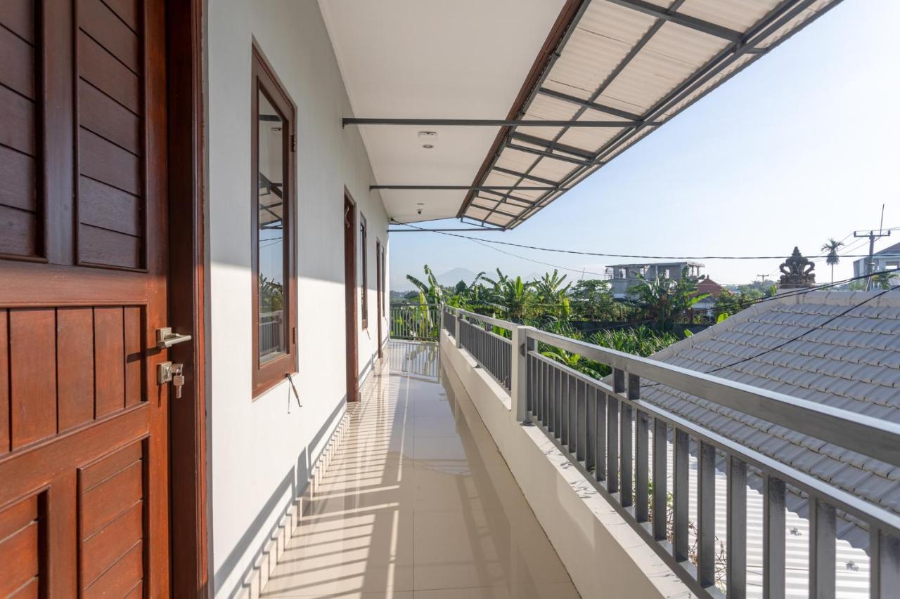 Cempaka Mas Guest House Canggu Экстерьер фото