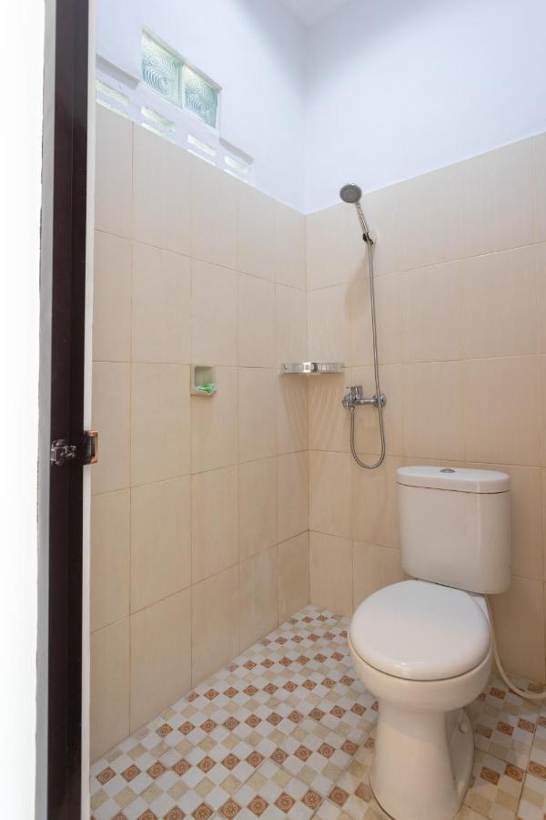 Cempaka Mas Guest House Canggu Экстерьер фото